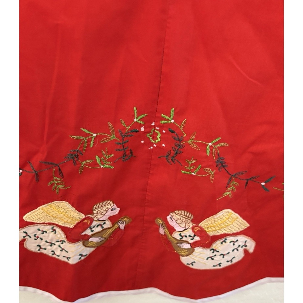 TREE SKIRT Vintage Hand Made 3-D Beautiful Christmas Tree‎ Embroidery Angels red